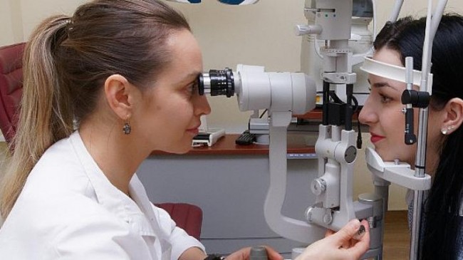Türk Oftalmoloji Derneği, COVID-19 döneminde göz doktorlarının eğitimine odaklandı