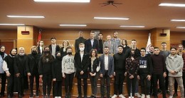 Bayrampaşa Belediyesi Gençlik Meclisinde toplantı heyecanı