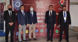 EÜ’de “TÜBİTAK 16. Ortaokul Öğrencileri Araştırma Projeleri İzmir Bölge Yarışması Sergisi”nin açılışı yapıldı