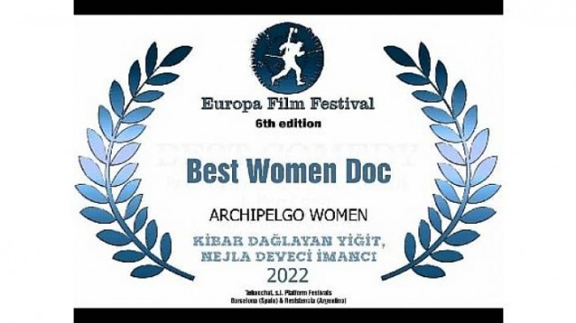 Arşipel Kadınları filmi “En İyi Belgesel” ödülünü İzmir’e kazandırdı