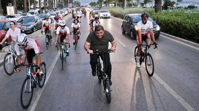 Başkan Tugay: Dünyayı Bisiklet Kurtaracak