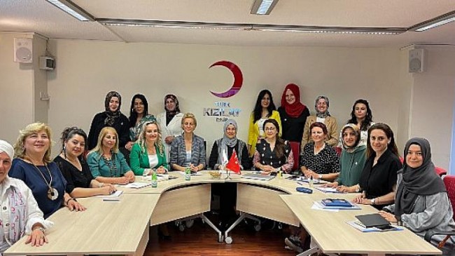 Kızılay Kadın Koordinasyon Kurulu Toplantısı İzmir’de yapıldı