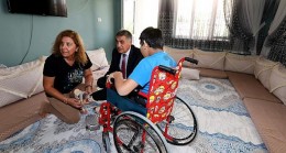 Van Büyükşehir Belediyesi, engelli vatandaşlara medikal malzeme desteğinde bulundu