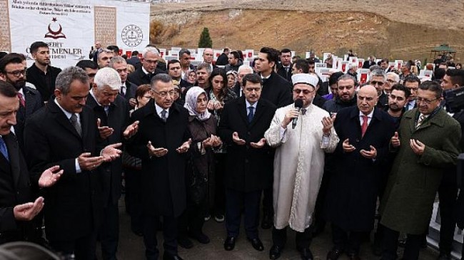 Türkiye’nin İlk Şehit Öğretmenler Anıtı Keçiören’de Açıldı