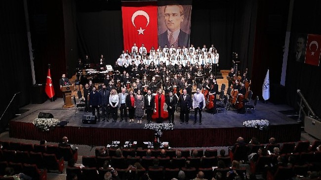 DEÜ'de Besteler İzmir'in 100. Yılı İçin Yarıştı