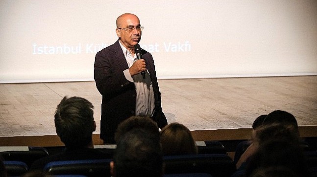 Derviş Zaim'ın Tavuri Belgeseli 42. İstanbul Film Festivali'nde gösterildi
