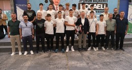 Sporun Başkenti Kocaeli'nin Başarılı Sporcuları Başkan Büyükakın ile buluştu