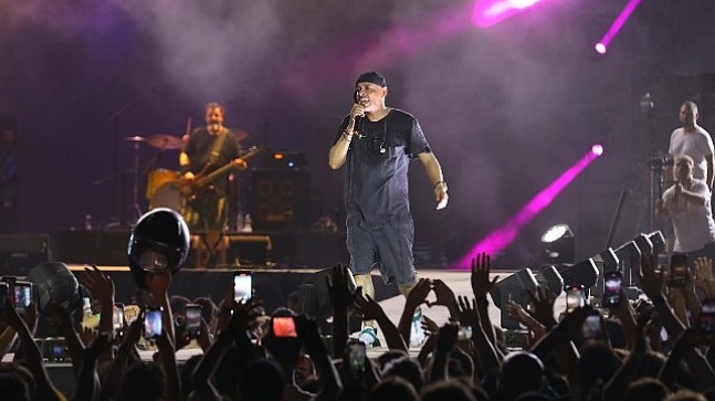 İstanbul Festivali'nde Rap Müzik Rüzgarı: Blok3, Motive ve Ceza sahne aldı
