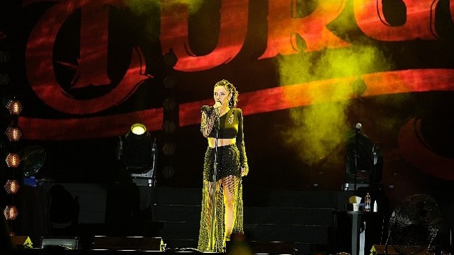 Rock müziğin sevilen isimlerinden Fatma Turgut, önceki akşam Turkcell Vadi'de konser verdi.