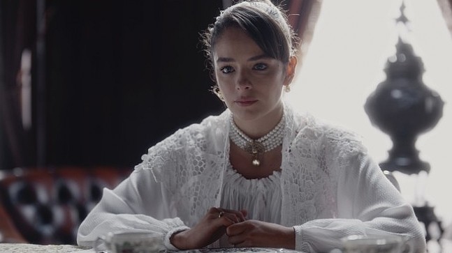 26 Nisan'da Vizyona Girecek 'Cadı' Filminden Güçlü Kadın Karakterlerin Yer Aldığı Çarpıcı Yeni Teaser Paylaşıldı