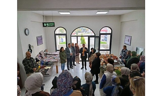 karmek-kursiyerlerinden-dmd-hastasi-uras-ege-icin-anlamli-kermes.jpg