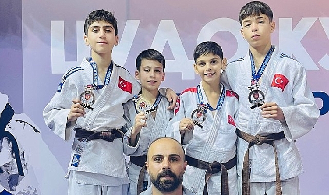 karsiyakaya-judoda-buyuk-gurur.jpg
