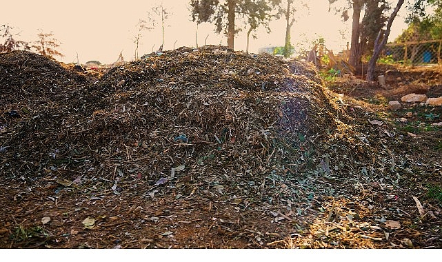 didim-belediyesinden-ornek-proje-pazar-atiklari-komposta-donusuyor.jpg