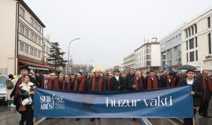 hazreti-mevlananin-752-vuslat-yil-donumu-anma-etkinlikleri-huzur-vakti-temasiyla-basladi.jpg
