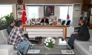 ogretmenlerden-baskan-topalogluna-ziyaret.jpg