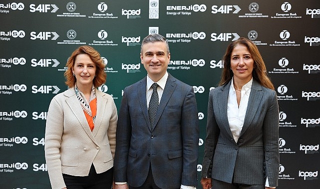 turk-enerji-sektorunde-yesil-ve-dijital-becerilerin-gelistirilmesi-icin-yeni-yol-haritasi.jpg