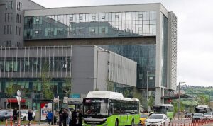 buyuksehir-sehir-hastanesi-icin-ulasim-agini-genisletti-14-yeni-direkt-hat-ile-dogrudan-ulasim.jpg