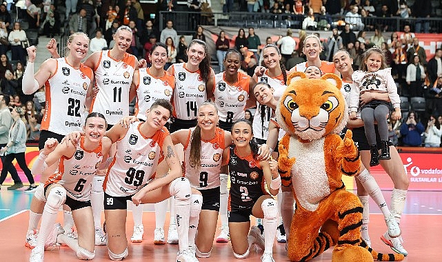eczacibasi-dynavit-ligde-ust-uste-9-galibiyetini-aldi.jpg