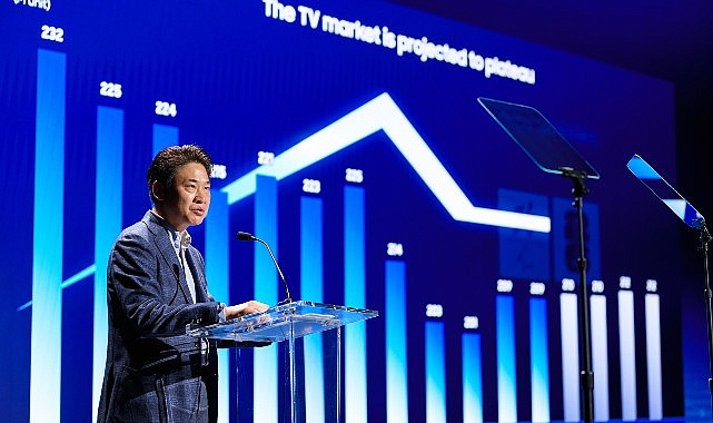 samsung-ces-2026-kapsaminda-duzenledigi-gorsel-ekranlar-deep-dive-panelinde-televizyonun-yeni-donemine-yonelik-vizyonunu-acikladi.jpg