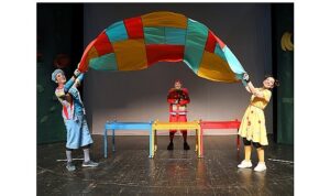 sehir-tiyatrolari-somestir-tatilinde-perdelerini-cocuklar-icin-aciyor.jpg