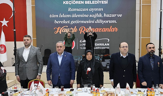 baskan-ozarslan-ramazanin-ilk-iftarini-sehit-aileleri-ve-gazilerle-yapti.jpg