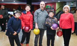 bilgievleri-ve-sayginlar-bowling-pistinde-bulustu.jpg