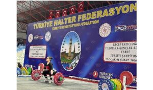 hatice-kizmaz-nevsehir-tarihinde-ilk-halter-sem-sporcusu-oldu.jpg