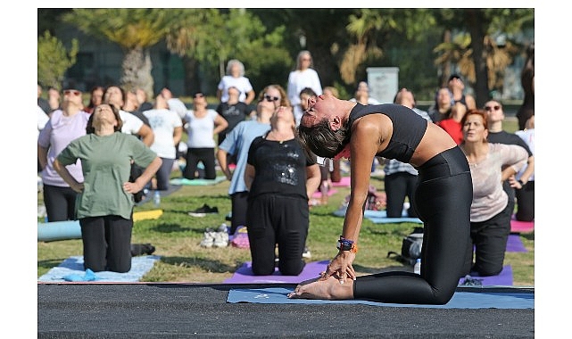 karsiyaka-belediyesinden-14-subata-ozel-yoga-etkinligi.jpg