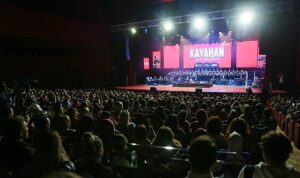 kayahan-sarkilari-konseri-ilk-defa-sanatseverlerle-bulustu.jpg