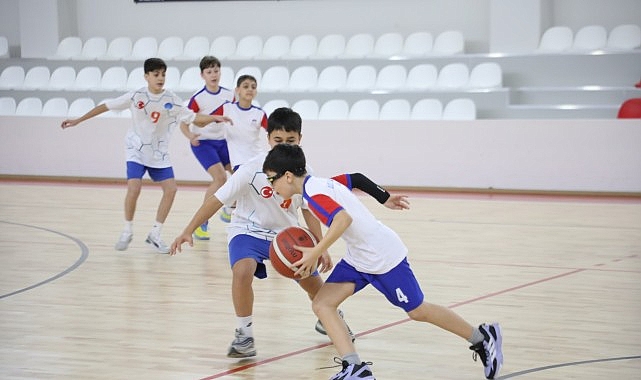 spor-festivali-basketbol-musabakalariyla-start-aldi.jpg