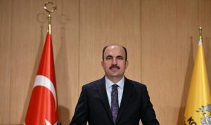 baskan-altay-dar-gelirli-ve-yeni-bebek-sahibi-olan-ailelerimize-12-ay-boyunca-aylik-2-bin-lira-destek-verecegiz.jpg
