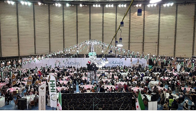 baskan-altay-ramazan-boyunca-her-aksam-suriyedeki-kardeslerimizle-iftar-sofralarinda-bulusmanin-mutlulugunu-yasadik.jpg