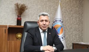 baskan-erol-olmez-ramazan-bayrami-dolayisiyla-bir-kutlama-mesaji-yayimladi.jpg