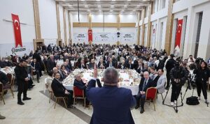 baskan-ozarslan-tunceli-malatya-erzincan-ve-elaziglilarla-iftar-sofrasinda-bulustu.jpg