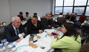 baskan-sadi-ozdemir-vatandaslarla-iftarda-bulustu.jpg