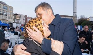 baskan-tugay-ne-saraylara-ne-satafatli-sofralara-ihtiyacimiz-var.jpg