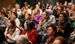 bornovada-endometriozis-farkindaligi.jpg