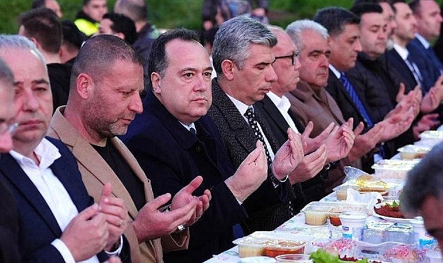 buyuksehirden-soma-termik-santrali-iscilerine-anlamli-iftar.jpg