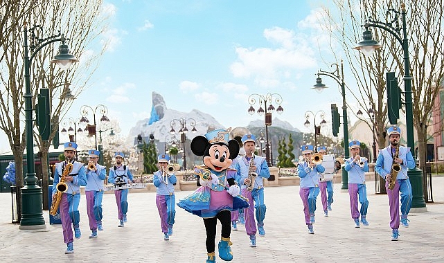 disney-adventure-world-ilk-misafirlerini-karlar-ulkesi-ve-sayisiz-yeni-deneyimle-agirladi.jpg