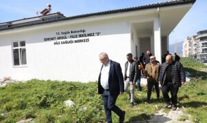 edremit-belediyesiden-narlidan-bostanciya-saha-mesaisi.jpg