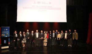 ibbden-yasli-bakiminda-butuncul-yaklasim-konferansi.jpg