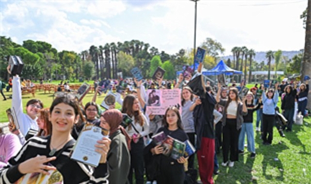 izkitap-7-izmir-kitap-fuari-17-26-nisanda-kulturparkta.jpg