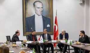 izmirde-geri-donusum-atagi-evlerden-sanayiye-yayiliyor.jpg