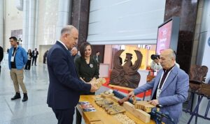 karabaglar-belediyesinden-mobilya-sektorune-guclu-destek.jpg