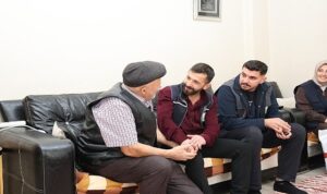 kartepede-alo-evlat-saglik-kulubu-yaslilari-unutmadi.jpg