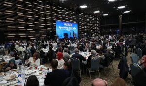 konyadaki-ozel-gereksinimli-bireyler-ve-aileleri-iftar-programinda-bir-araya-geldi.jpg