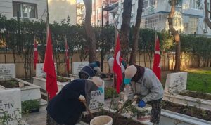 manisa-buyuksehir-belediyesi-sehitlikleri-18-marta-hazirladi.jpg