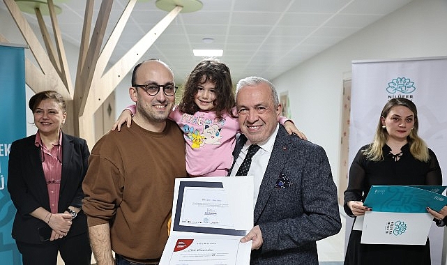 niluferde-babalar-egitimlerini-tamamladi-sertifikalarini-aldi.jpg