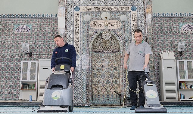 osmangazide-camilerde-bayram-temizligi.jpg