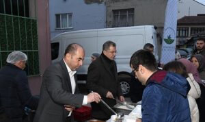 osmangazide-ramazanin-son-sofrasi-gulbahcede-kuruldu.jpg
